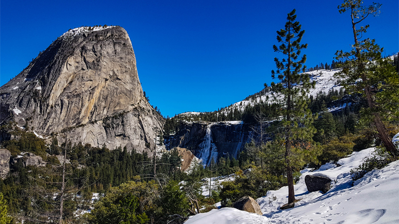 Vernal-falls-vodopad-usa